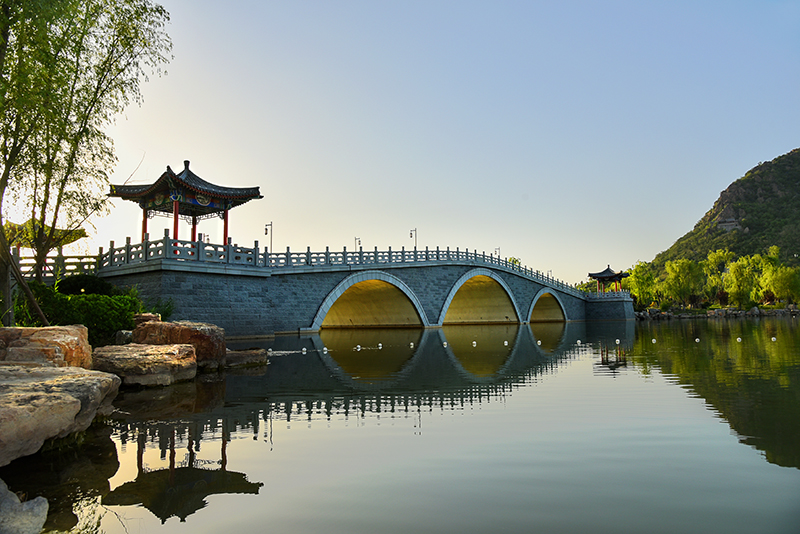 濟(jì)南華山洼濕地公園崇正橋、煙雨橋